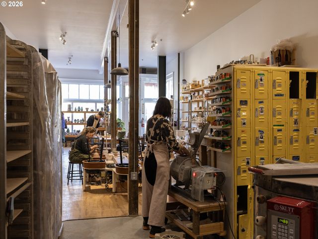 5340 Se LINCOLN St, Portland, OR 97215