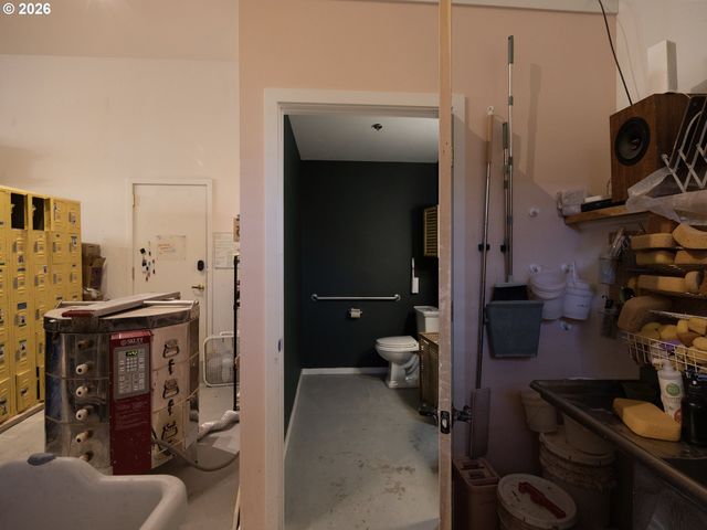 5340 Se LINCOLN St, Portland, OR 97215