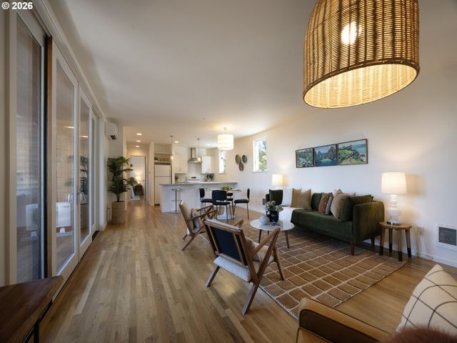 5340 Se LINCOLN St, Portland, OR 97215