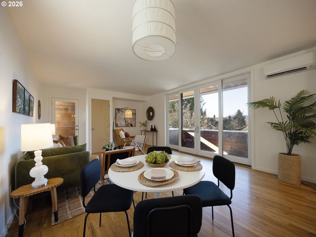 5340 Se LINCOLN St, Portland, OR 97215