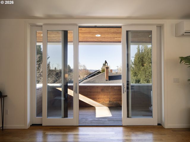 5340 Se LINCOLN St, Portland, OR 97215