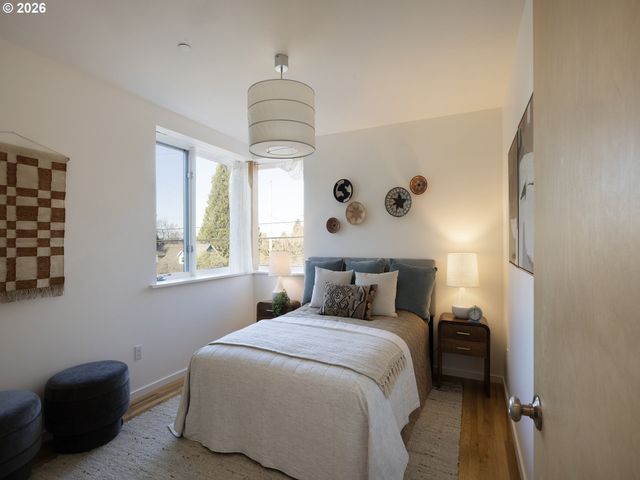 5340 Se LINCOLN St, Portland, OR 97215