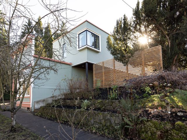 5340 Se LINCOLN St, Portland, OR 97215