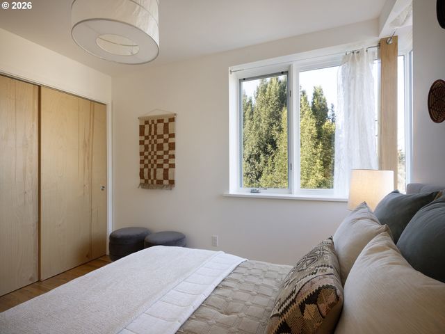 5340 Se LINCOLN St, Portland, OR 97215