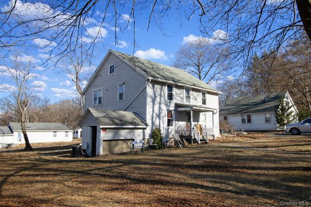 9 Benedict Lane 5-7, New Windsor, NY 12553