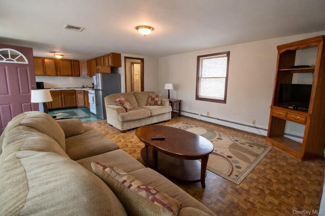 9 Benedict Lane 5-7, New Windsor, NY 12553