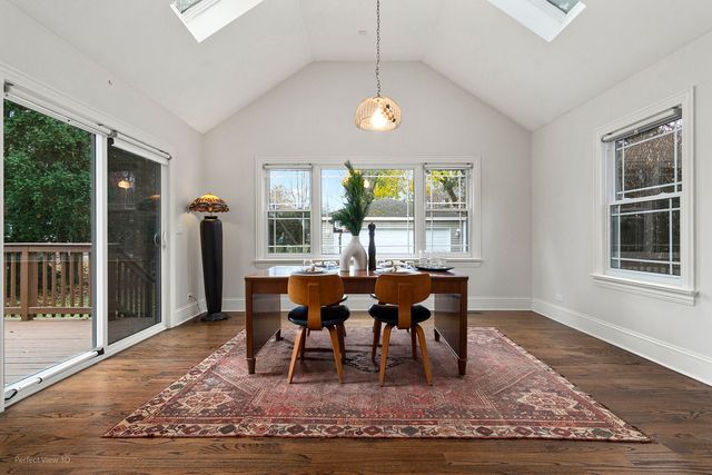 2047 Wilmette Avenue, Wilmette, IL 60091