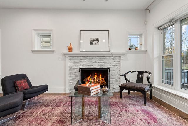 2047 Wilmette Avenue, Wilmette, IL 60091