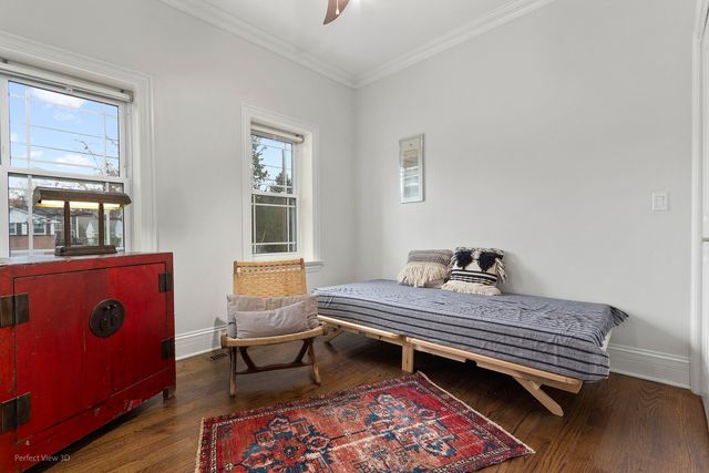 2047 Wilmette Avenue, Wilmette, IL 60091