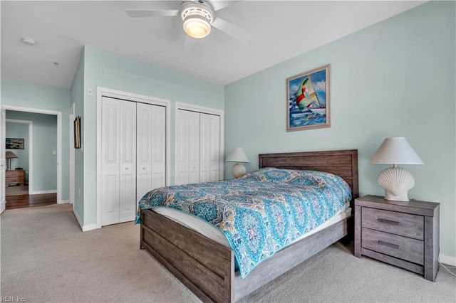 3738 Sandpiper Rd Apt 433B, Virginia Beach, VA 23456