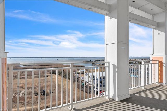 3738 Sandpiper Rd Apt 433B, Virginia Beach, VA 23456