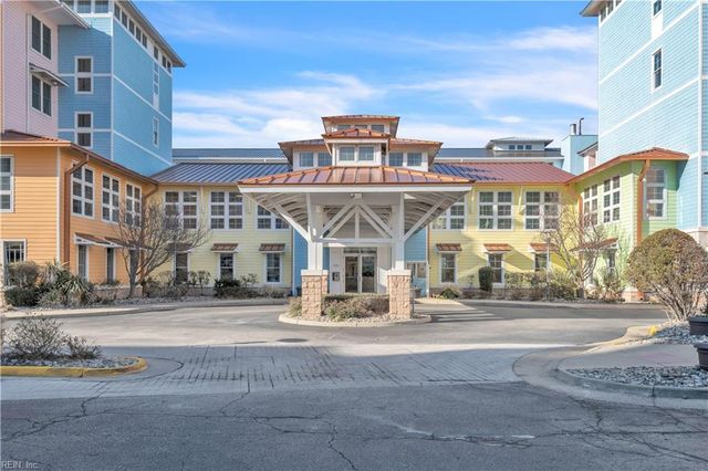 3738 Sandpiper Rd Apt 433B, Virginia Beach, VA 23456