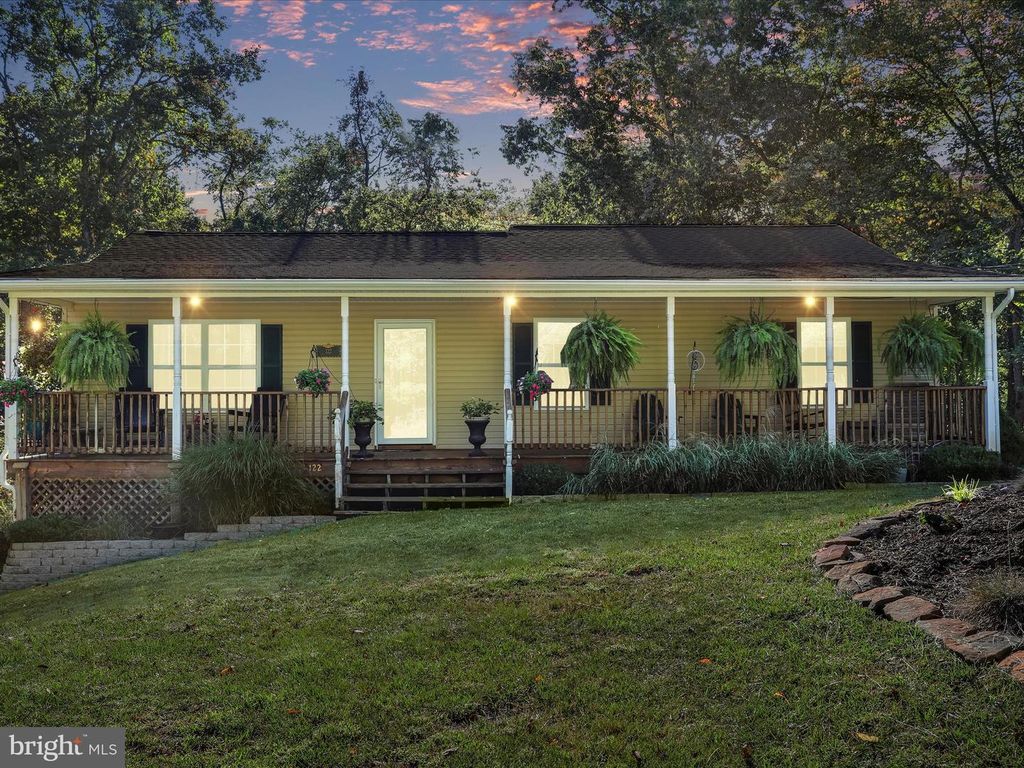 122 SUMMERTIME LN, Harpers Ferry, WV 25425