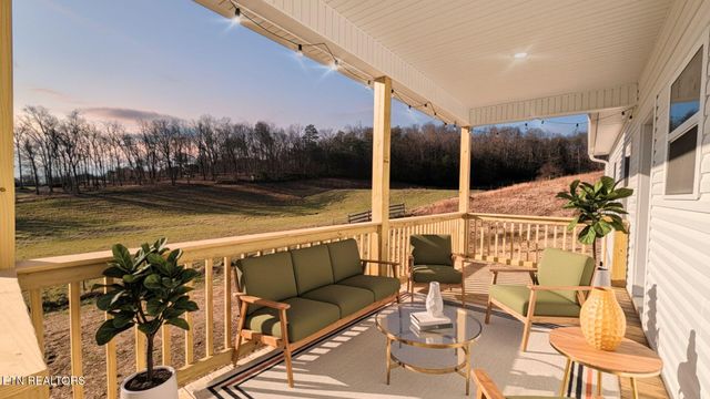 1461 Grandeur Avenue, Parrottsville, TN 37843