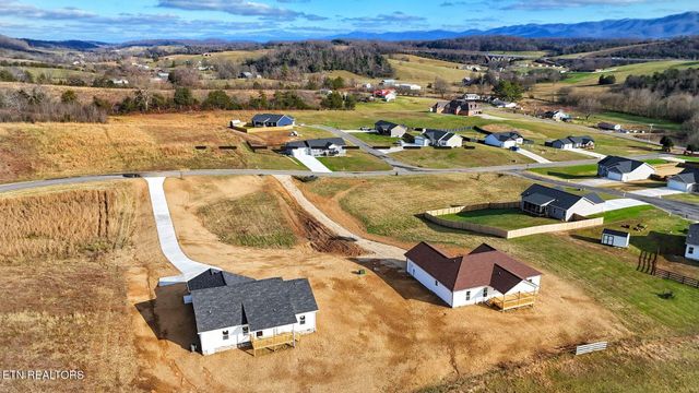 1461 Grandeur Avenue, Parrottsville, TN 37843