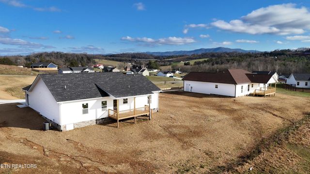 1461 Grandeur Avenue, Parrottsville, TN 37843