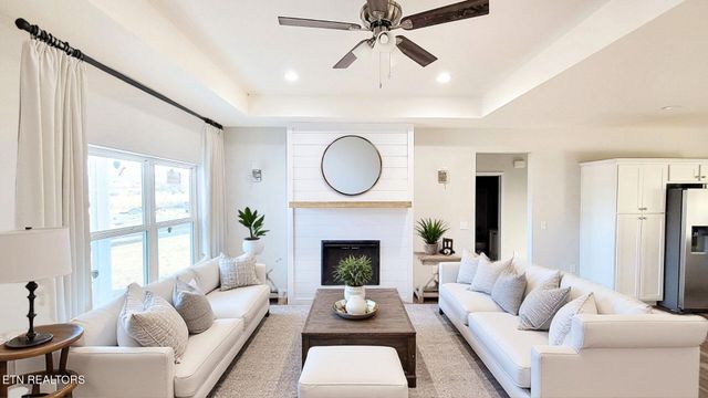 1461 Grandeur Avenue, Parrottsville, TN 37843