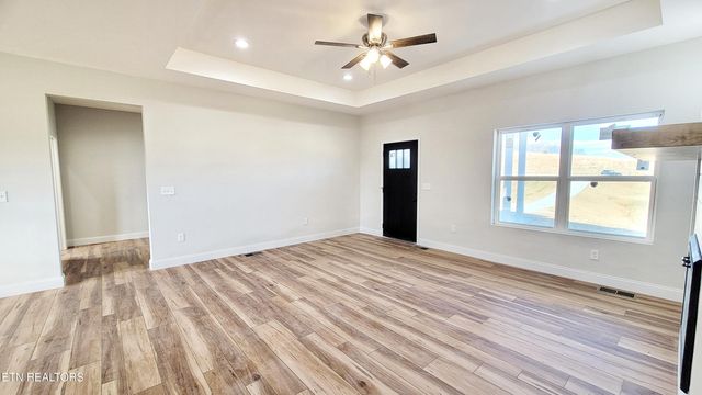 1461 Grandeur Avenue, Parrottsville, TN 37843