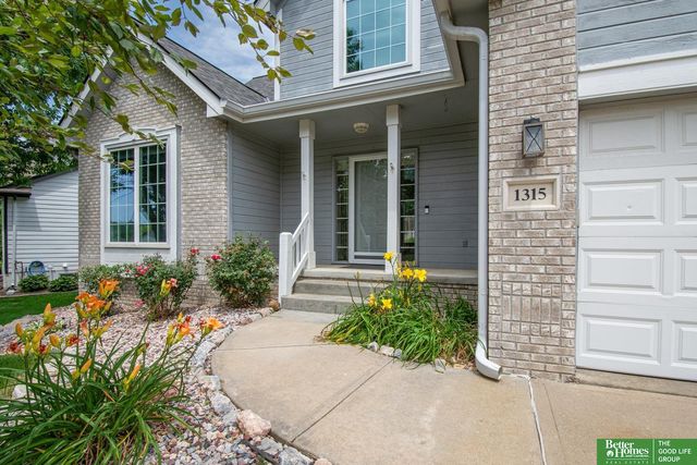 1315 S 172 Street, Omaha, NE 68130