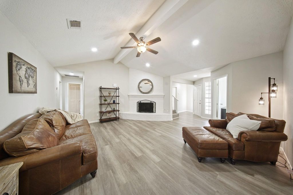 7410 San Lucas Drive, Houston, TX 77083