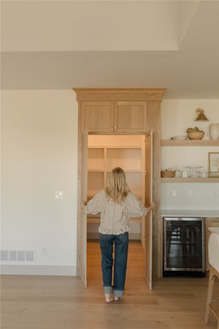 1523 Eagleview Drive, Fairfax, IA 52228
