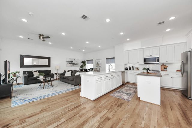 1628 W 24th Street, Houston, TX 77008