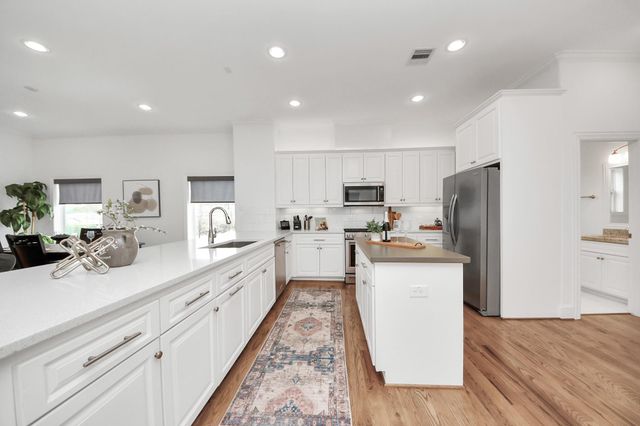 1628 W 24th Street, Houston, TX 77008