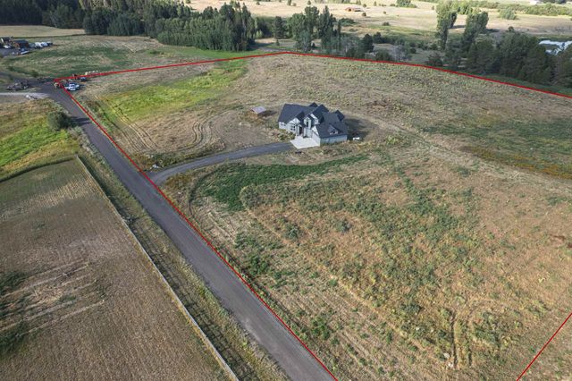 34012 N Fawn Ln, Deer Park, WA 99006