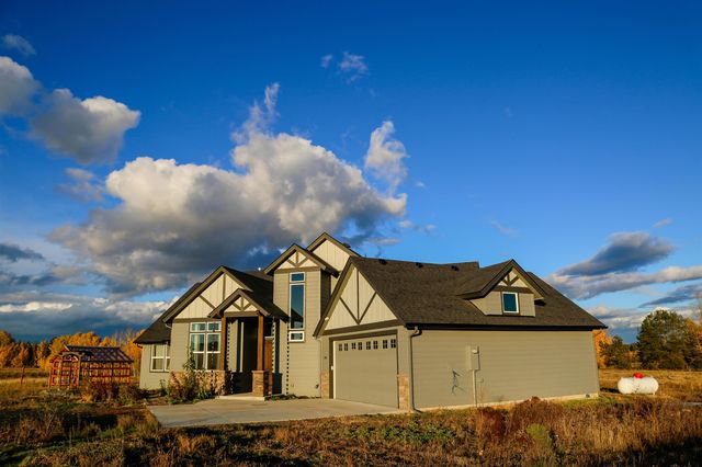 34012 N Fawn Ln, Deer Park, WA 99006
