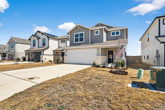 4037 Bermuda Ln, Seguin, TX 78155