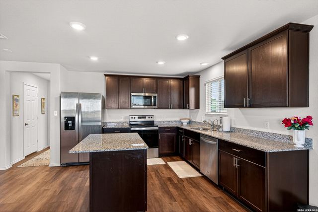 4037 Bermuda Ln, Seguin, TX 78155