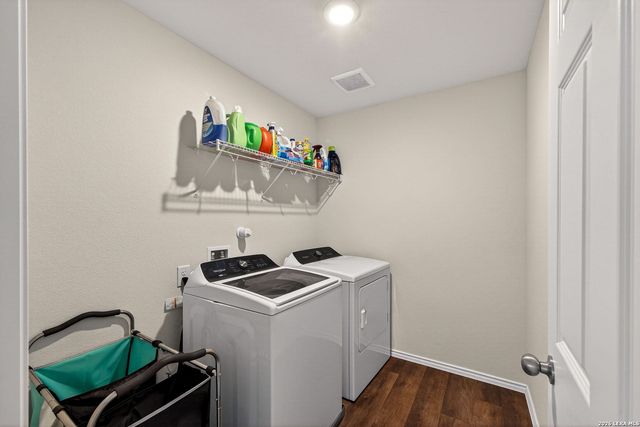 4037 Bermuda Ln, Seguin, TX 78155