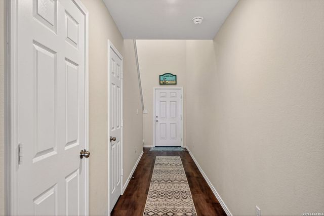4037 Bermuda Ln, Seguin, TX 78155