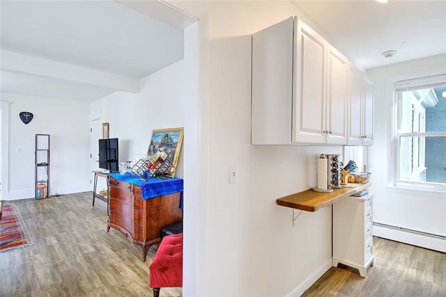 539 Lloyd Avenue 8, Providence, RI 02906