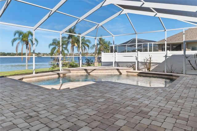 220 RUBY LAKE LANE, Winter Haven, FL 33884