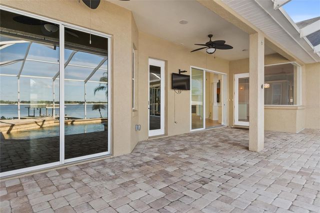 220 RUBY LAKE LANE, Winter Haven, FL 33884