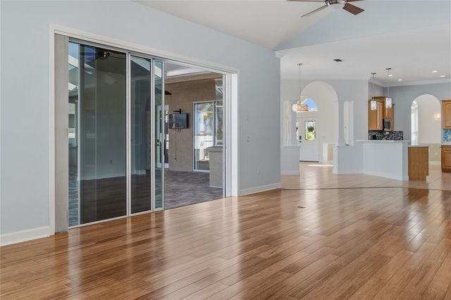 220 RUBY LAKE LANE, Winter Haven, FL 33884