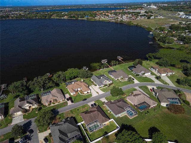 220 RUBY LAKE LANE, Winter Haven, FL 33884