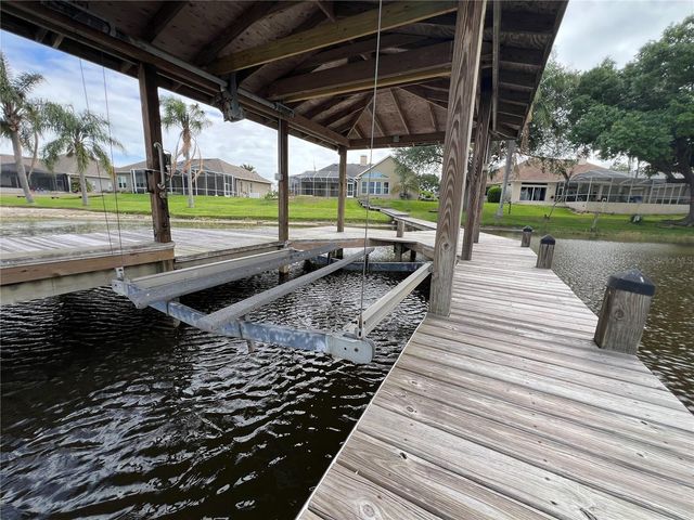 220 RUBY LAKE LANE, Winter Haven, FL 33884