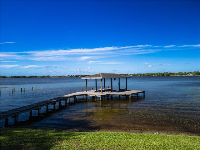 220 RUBY LAKE LANE, Winter Haven, FL 33884