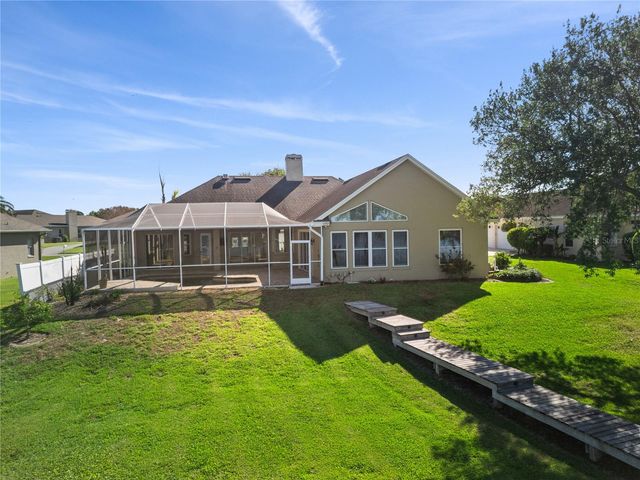 220 RUBY LAKE LANE, Winter Haven, FL 33884
