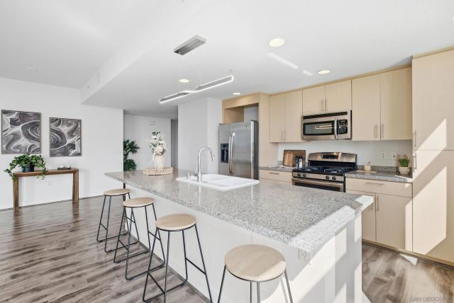 3812 Park Blvd. 208, San Diego, CA 92103