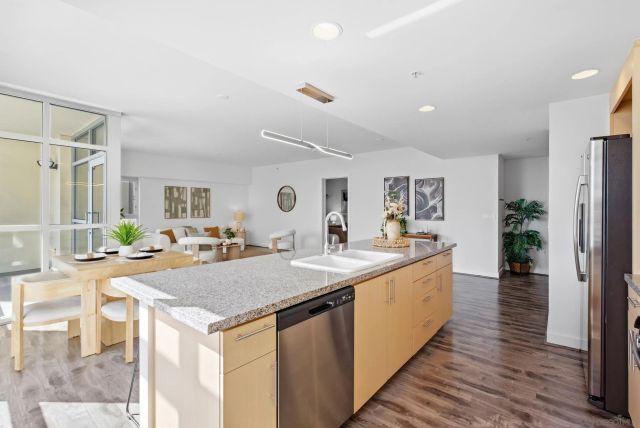 3812 Park Blvd. 208, San Diego, CA 92103