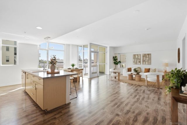 3812 Park Blvd. 208, San Diego, CA 92103