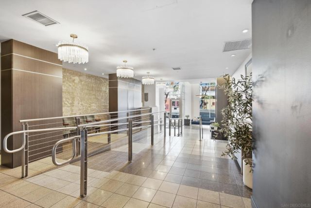 3812 Park Blvd. 208, San Diego, CA 92103