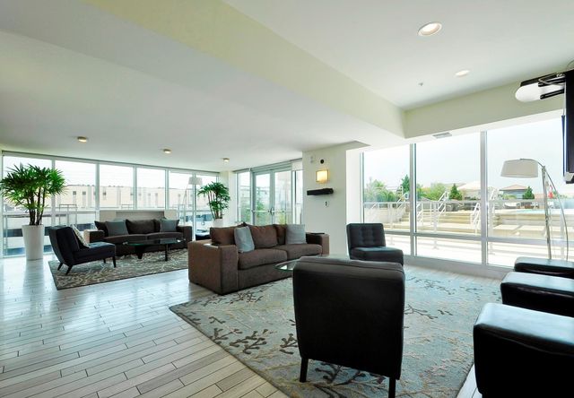 300 Bowie ST 2706, Austin, TX 78703