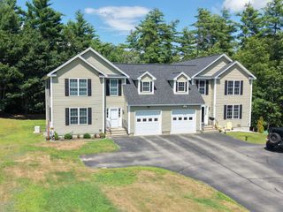 14 Kettle Ln # A, New Boston, NH 03070