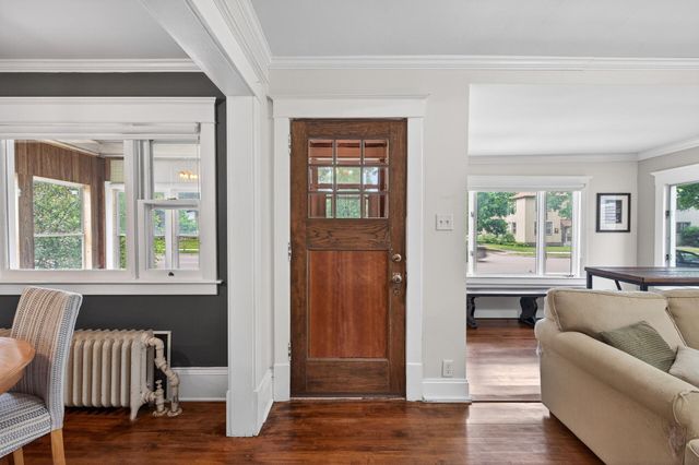842 Randolph Avenue, Saint Paul, MN 55102