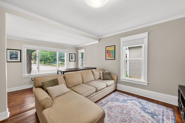 842 Randolph Avenue, Saint Paul, MN 55102