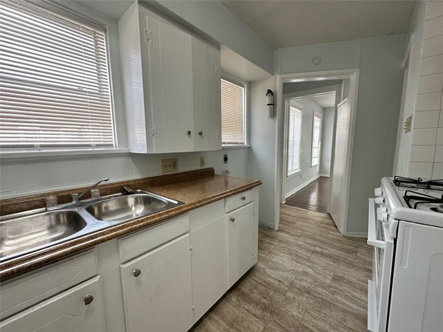 4624 Clay Street, Houston, TX 77023